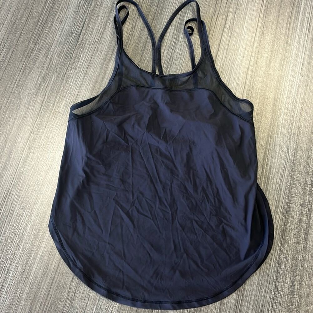 Lululemon strappy tank.  Size 2/4?